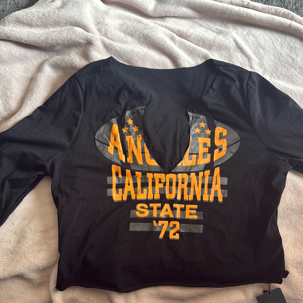 NEW Long Sleeve Crop Top with Deep V-Neck And Los Angeles California State ‘72